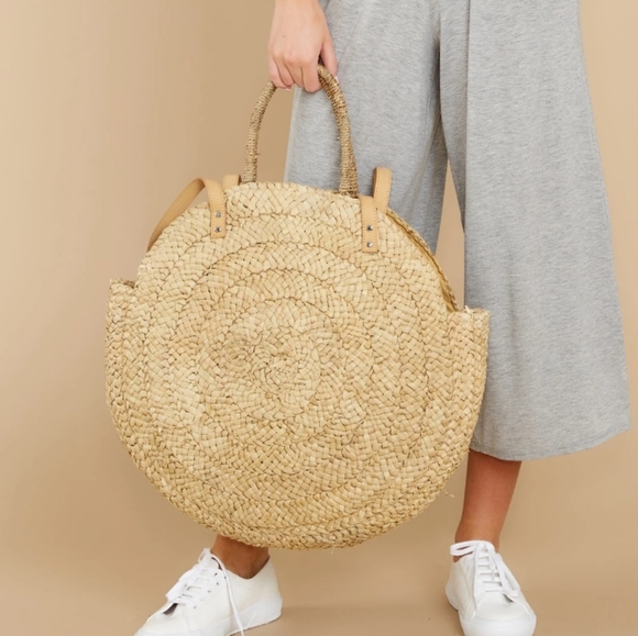 natural straw tote bag